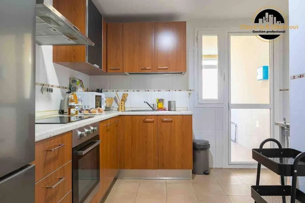 Apartamento El Paralelo Estepona