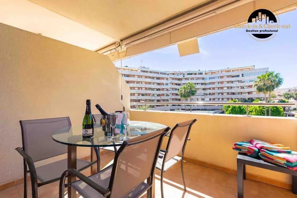 Apartamento El Paralelo Estepona Spain